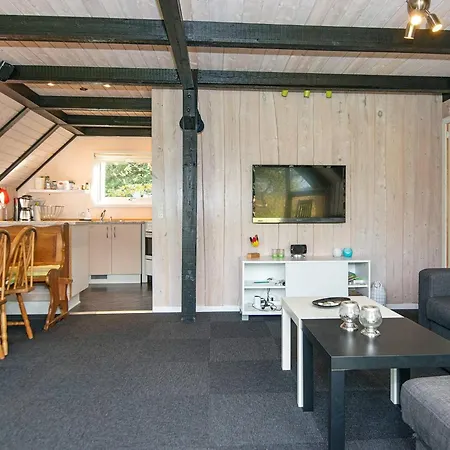 Tranquil Thatched On Romo-by Traum *